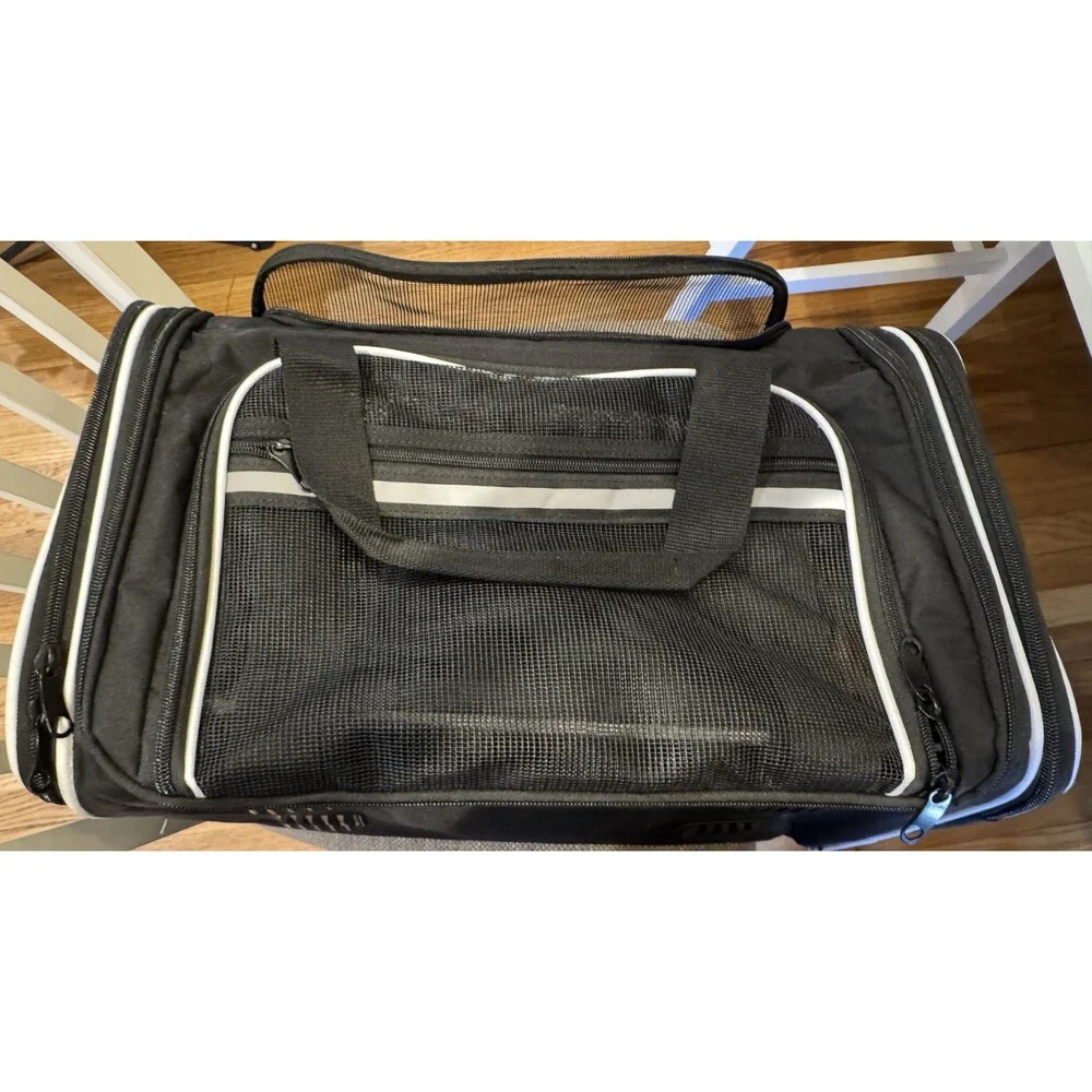 Top-Expandable Pet Carrier 18x11x11 Inches Delta American Airline Approved